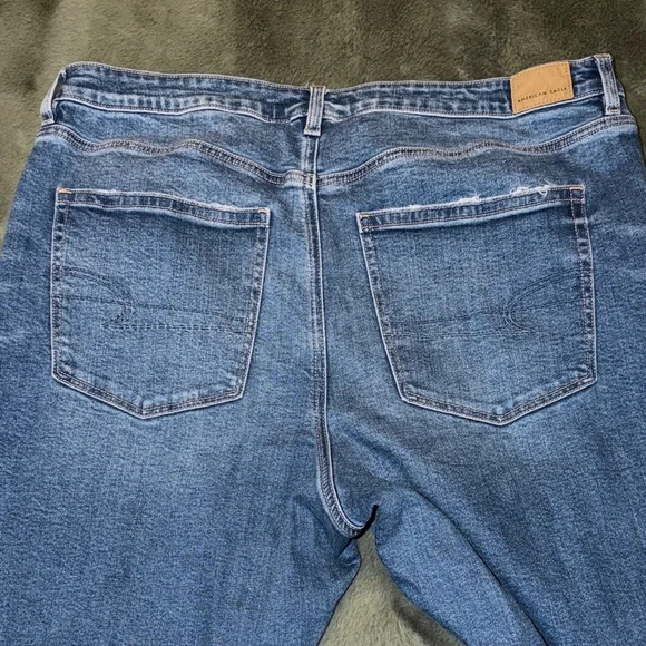 American Eagle Outfitters Blue Cropped Jeans - Picture 5 of 6